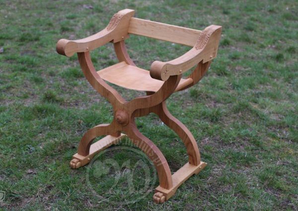 krzesło cesarza drewniane