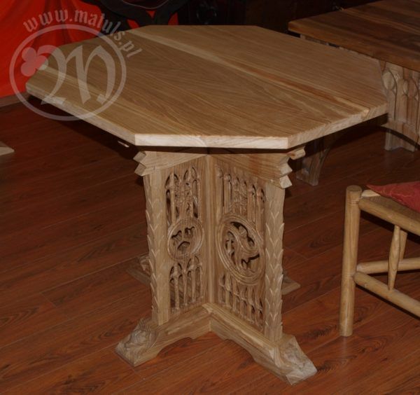 stół ośmiokątny drewniany
